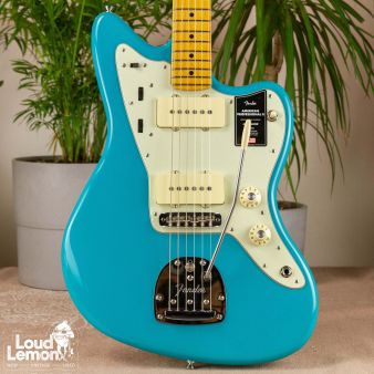 Fender American Professional II Jazzmaster Miami Blue электрогитара