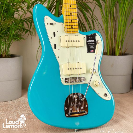 Fender American Professional II Jazzmaster Miami Blue электрогитара