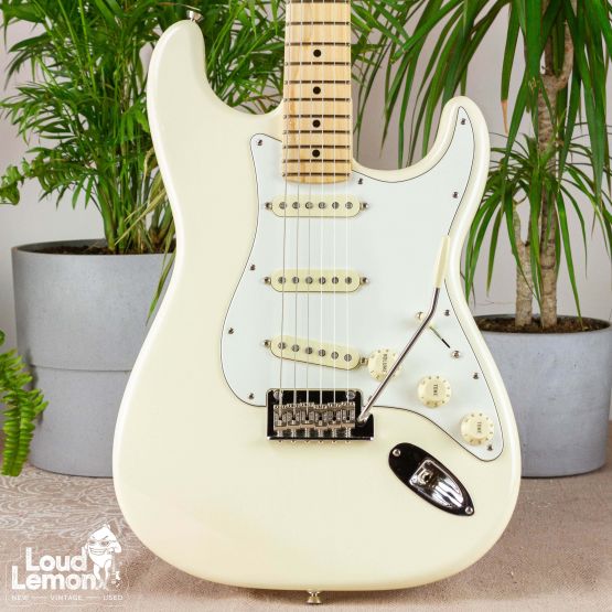 Fender American Professional Stratocaster Olympic White 2019 USA электрогитара
