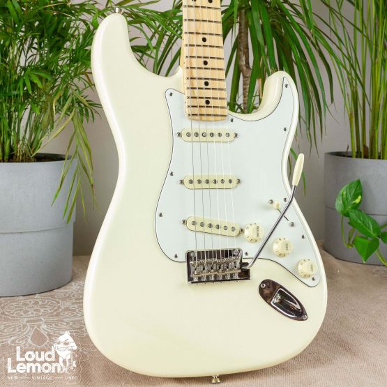 Fender American Professional Stratocaster Olympic White 2019 USA электрогитара