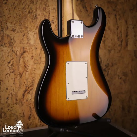 Fender American Special Stratocaster 2-Color Sunburst 2010 USA электрогитара