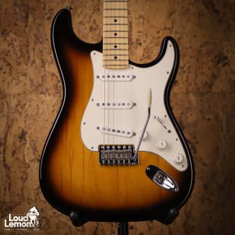 Fender American Special Stratocaster 2-Color Sunburst 2010 USA электрогитара