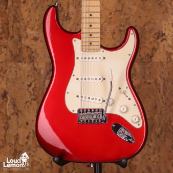 Fender American Special Stratocaster Candy Apple Red 2009 USA электрогитара