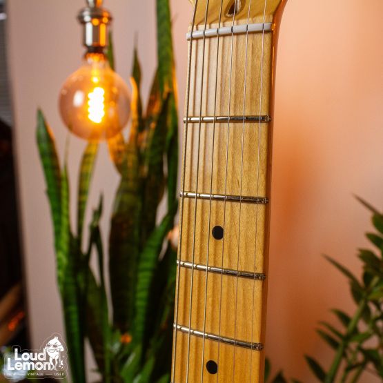 ‌Fender American Special Stratocaster Candy Apple Red 2012 USA электрогитара