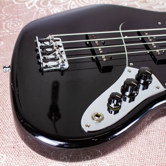 Fender American Standard Jazz Bass Black 2003 USA бас-гитара