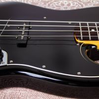 Fender American Standard Jazz Bass Black 2003 USA бас-гитара