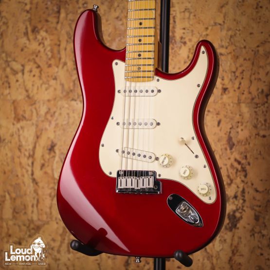 Fender American Standard Stratocaster Candy Apple Red 1996 USA электрогитара