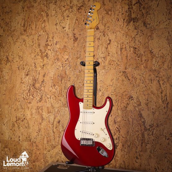 Fender American Standard Stratocaster Candy Apple Red 1996 USA электрогитара