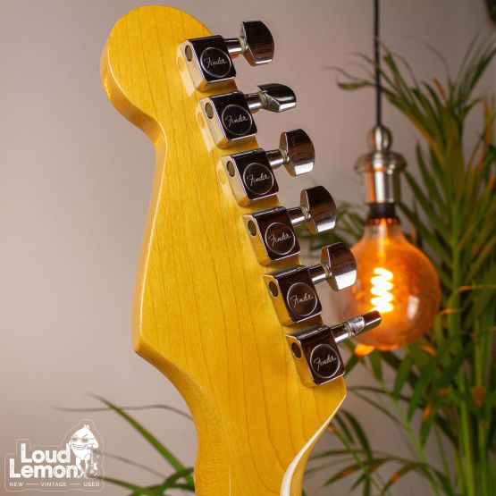 Fender American Standard Stratocaster Dan Smith Vintage White 1983 USA электрогитара