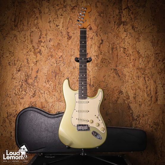 Fender American Standard Stratocaster Inca Silver 1997 USA электрогитара