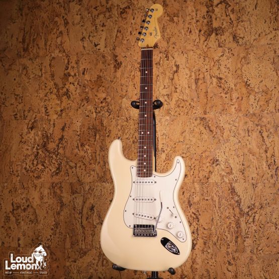 Fender American Standard Stratocaster Olympic White 2008 USA электрогитара