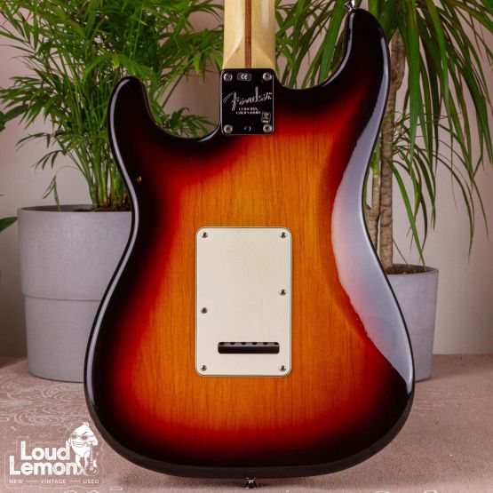 Fender American Standard Stratocaster Sunburst 2006 USA электрогитара