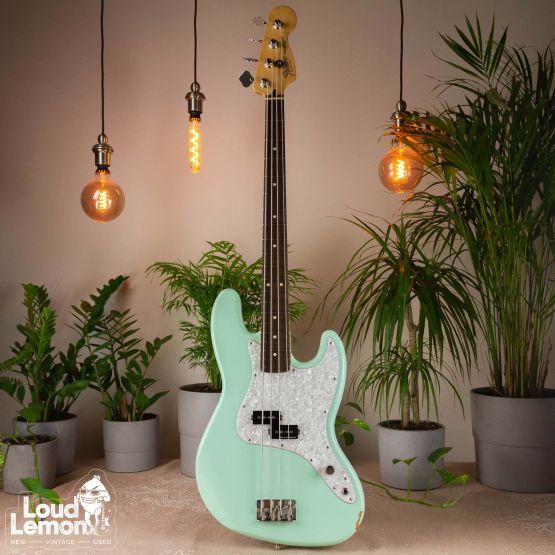 ‌Fender Artist Series Mark Hoppus Signature Precision Bass Surf Green 2008 Mexico бас-гитара