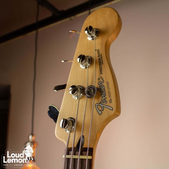 ‌Fender Artist Series Mark Hoppus Signature Precision Bass Surf Green 2008 Mexico бас-гитара