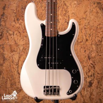 Fender C70PB Japan Exclusive Classic 70's Precision Bass Olympic White 2015 Japan бас-гитара