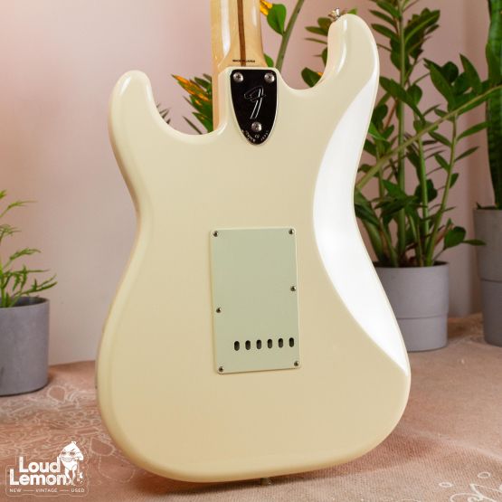 Fender Japan Exclusive '70s Stratocaster Vintage White 2016 Japan электрогитара