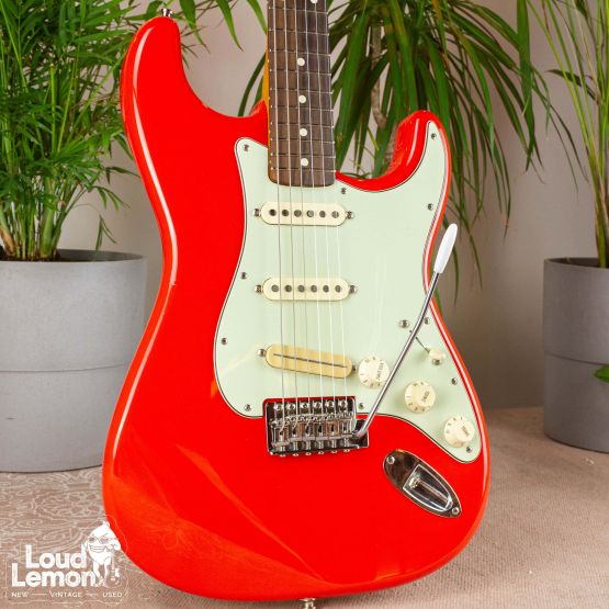Fender Classic 60's Neck, Classic 70's Body Stratocaster Fiesta Red Mexico электрогитара