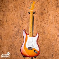 Fender Custom Shop Custom Deluxe Stratocaster Aged Cherry Sunburst 2013 USA электрогитара