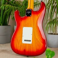Fender Custom Shop Custom Deluxe Stratocaster Aged Cherry Sunburst 2013 USA электрогитара