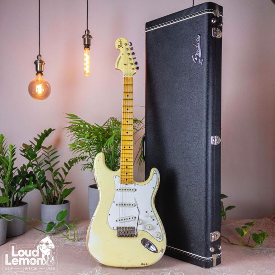 Fender Custom Shop Stratocaster 1969 Heavy Relic Aged Vintage White 2013 USA электрогитара