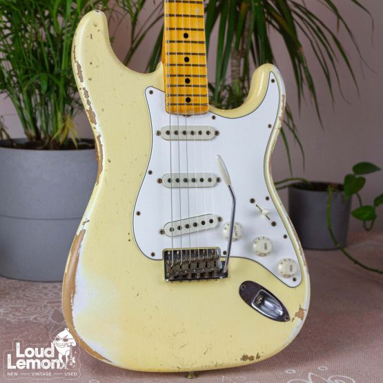 Fender Custom Shop Stratocaster 1969 Heavy Relic Aged Vintage White 2013 USA электрогитара