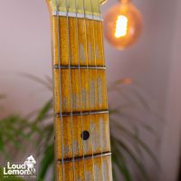 Fender Custom Shop Stratocaster 1969 Heavy Relic Aged Vintage White 2013 USA электрогитара
