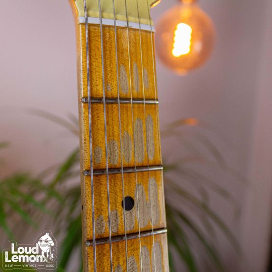 Fender Custom Shop Stratocaster 1969 Heavy Relic Aged Vintage White 2013 USA электрогитара