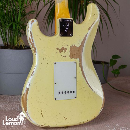 Fender Custom Shop Stratocaster 1969 Heavy Relic Aged Vintage White 2013 USA электрогитара