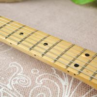 Fender Duo-Sonic Maple Fingerboard Capri Orange электрогитара