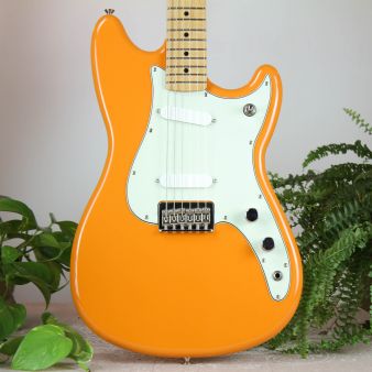 Fender Duo-Sonic Maple Fingerboard Capri Orange электрогитара