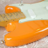 Fender Duo-Sonic Maple Fingerboard Capri Orange электрогитара
