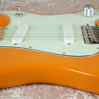 Fender Duo-Sonic Maple Fingerboard Capri Orange электрогитара