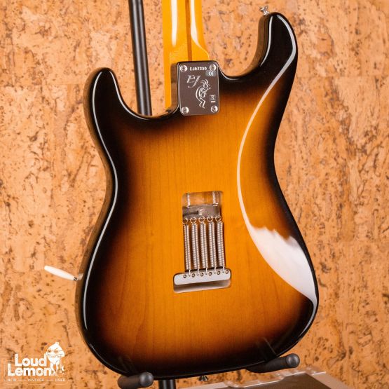 Fender Eric Johnson Stratocaster Two-Color Sunburst 2007 USA электрогитара