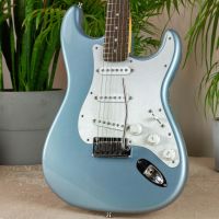 Fender FSR American Deluxe Stratocaster Ice Blue Metallic 2012 USA электрогитара