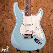 Fender FSR Limited Edition American Standard Stratocaster with Matching Headstock Daphne Blue 2009 USA электрогитара