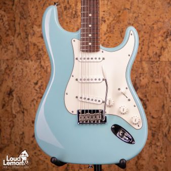 Fender FSR Limited Edition American Standard Stratocaster with Matching Headstock Daphne Blue 2009 USA электрогитара