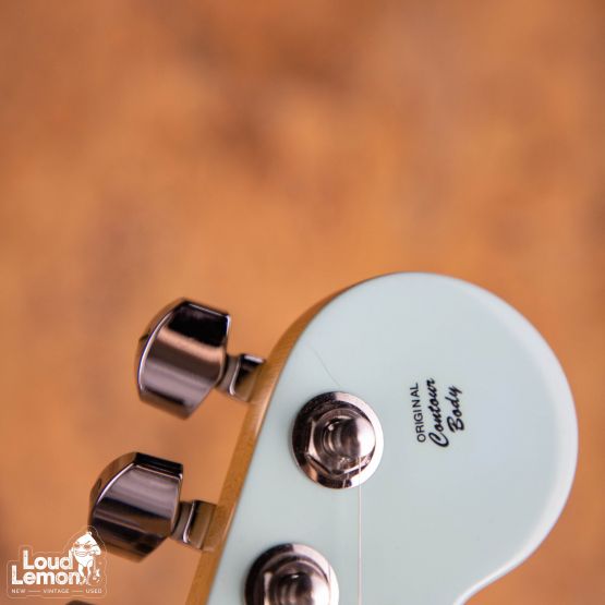 Fender FSR Limited Edition American Standard Stratocaster with Matching Headstock Daphne Blue 2009 USA электрогитара