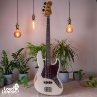 Fender Flea Jazz Bass Road Worn Faded Shell Pink 2018 Mexico бас-гитара