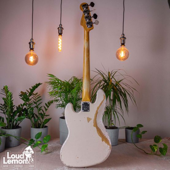 Fender Flea Jazz Bass Road Worn Faded Shell Pink 2018 Mexico бас-гитара