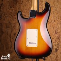 Fender Highway One Stratocaster 3-Color Sunburst 2011 USA электрогитара