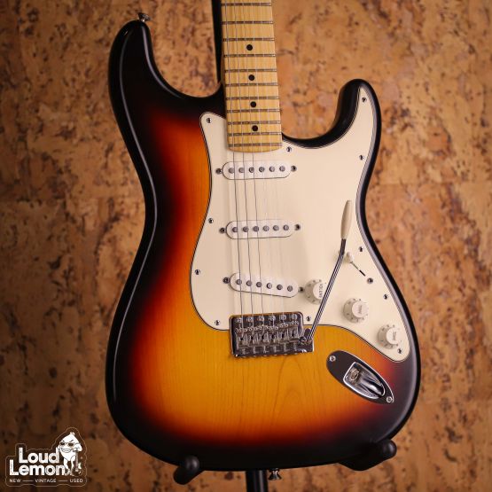 Fender Highway One Stratocaster 3-Color Sunburst 2011 USA электрогитара