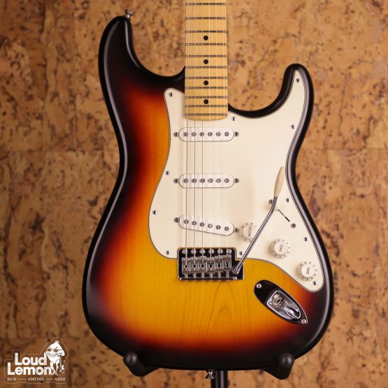Fender Highway One Stratocaster 3-Color Sunburst 2011 USA электрогитара