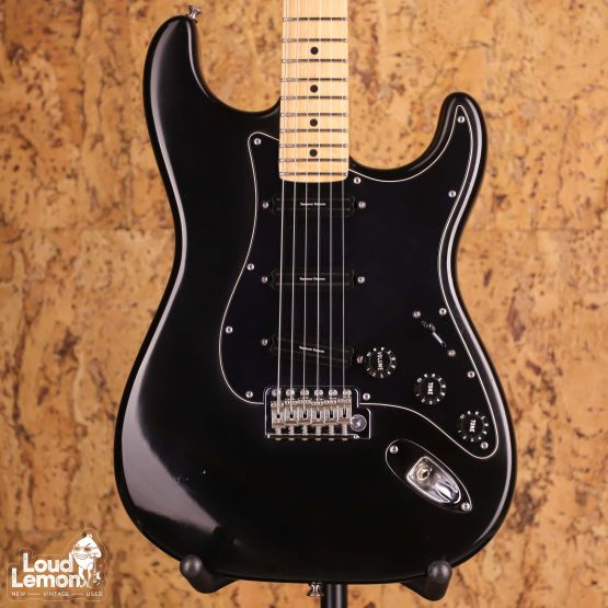 Fender Highway One Stratocaster Black 2009 USA w/Hard Case электрогитара