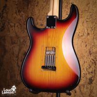 Fender Highway One Stratocaster HSS 3-Color Sunburst 2009 USA электрогитара