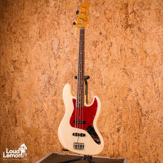 Fender JB62 Jazz Bass Vintage White 1997 Japan бас-гитара