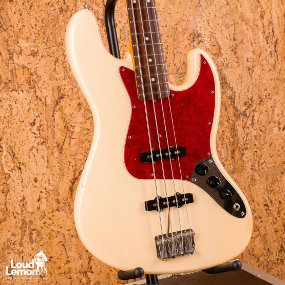Fender JB62 Jazz Bass Vintage White 1997 Japan бас-гитара