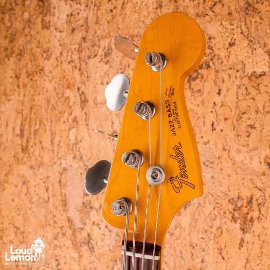 Fender JB62 Jazz Bass Vintage White 1997 Japan бас-гитара