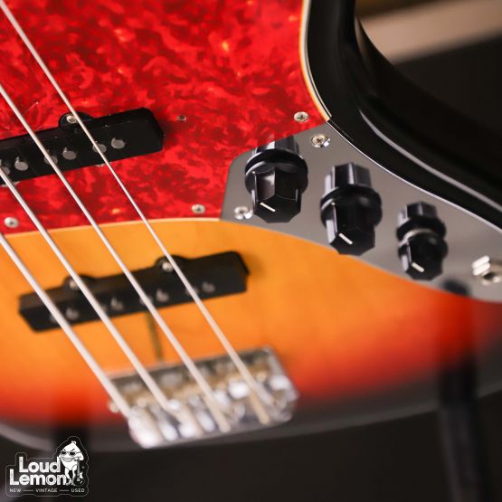 Fender JB62-75US Jazz Bass 3-Tone Sunburst 1999 Japan бас-гитара