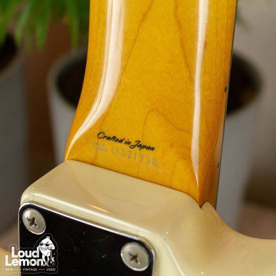 Fender JG66 Jaguar Vintage White 1997 Japan электрогитара