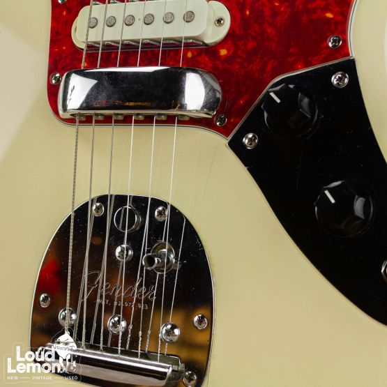 Fender JG66 Jaguar Vintage White 1997 Japan электрогитара